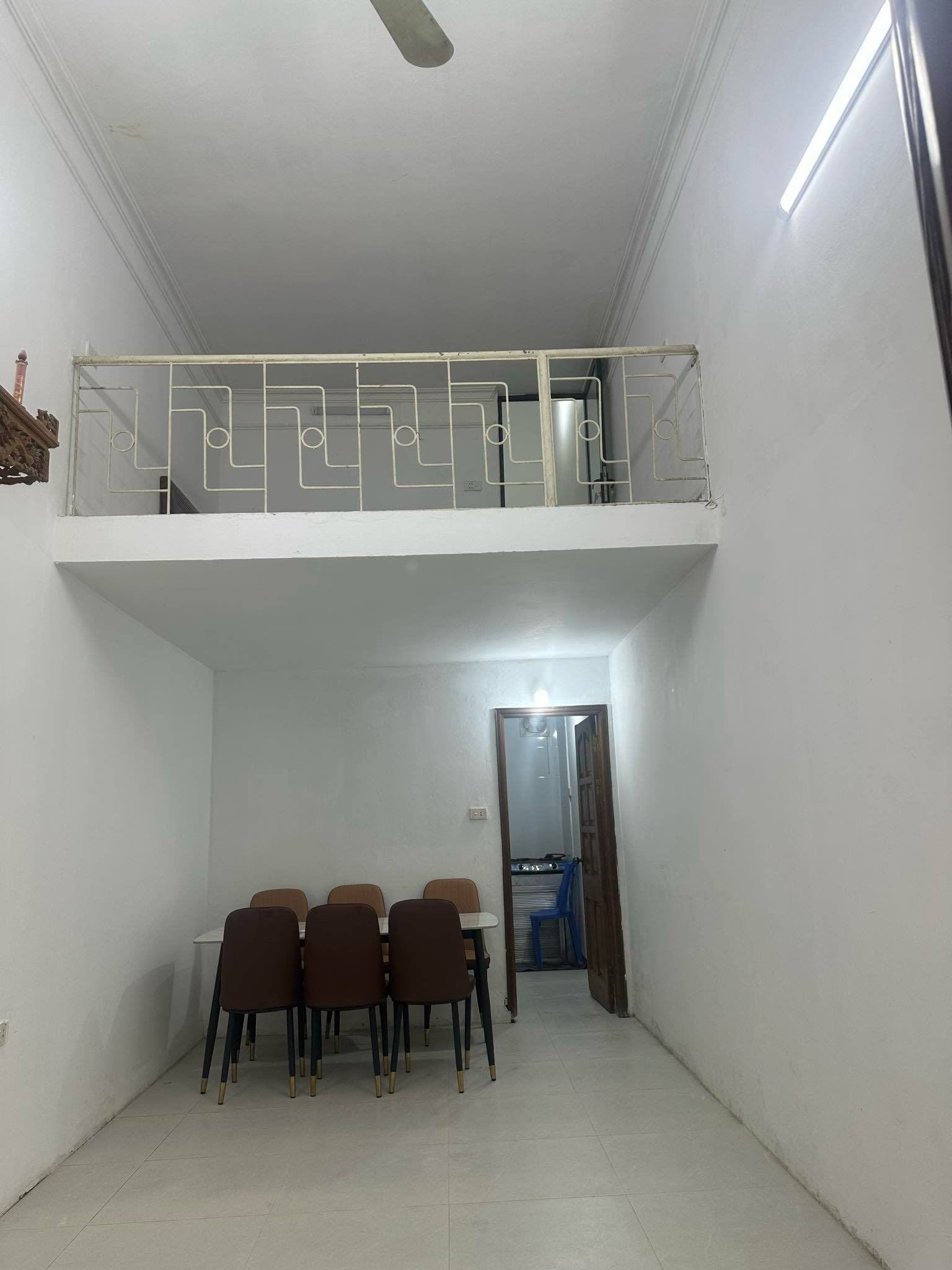 Cho thuê nhà ngõ Nhân Hoà - Thanh Xuân - Giá 7 triệu ctl, 2.5 tầng x 30m2 - Ảnh chính